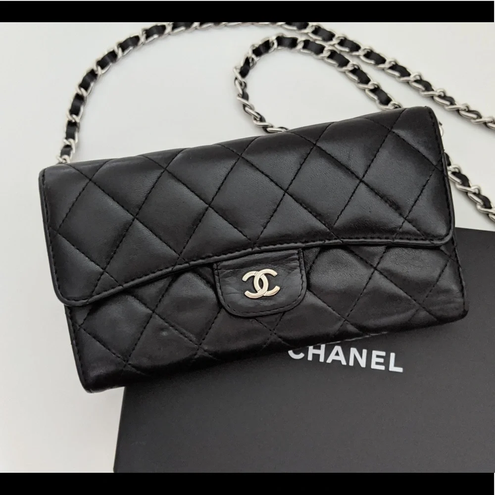 Chanel Wallet - Picture 2 of 15